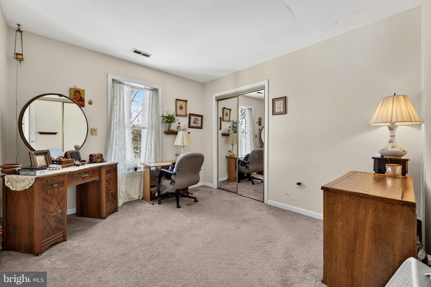 6700 YATES FORD RD, MANASSAS, Virginia 20111, 5 Bedrooms Bedrooms, ,3 BathroomsBathrooms,Residential,For sale,6700 YATES FORD RD,VAPW2111774 MLS # VAPW2111774