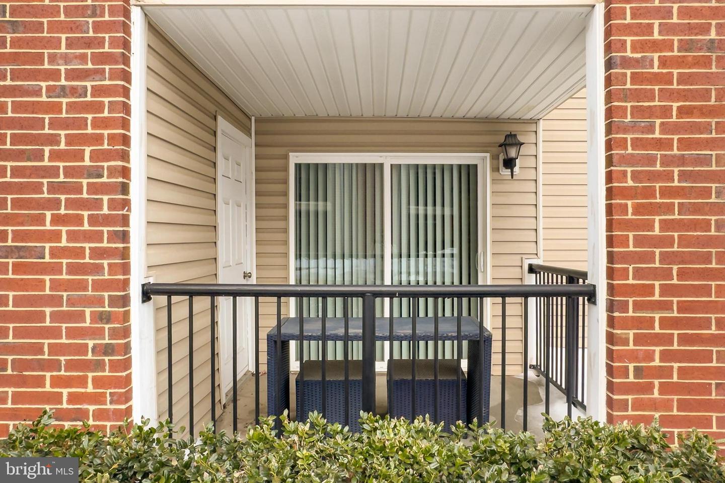 3307 WYNDHAM CIR #1164, ALEXANDRIA, Virginia 22302, 1 Bedroom Bedrooms, ,1 BathroomBathrooms,Residential,For sale,3307 WYNDHAM CIR #1164,VAAX2053750 MLS # VAAX2053750