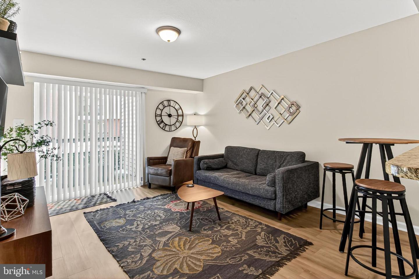 3307 WYNDHAM CIR #1164, ALEXANDRIA, Virginia 22302, 1 Bedroom Bedrooms, ,1 BathroomBathrooms,Residential,For sale,3307 WYNDHAM CIR #1164,VAAX2053750 MLS # VAAX2053750