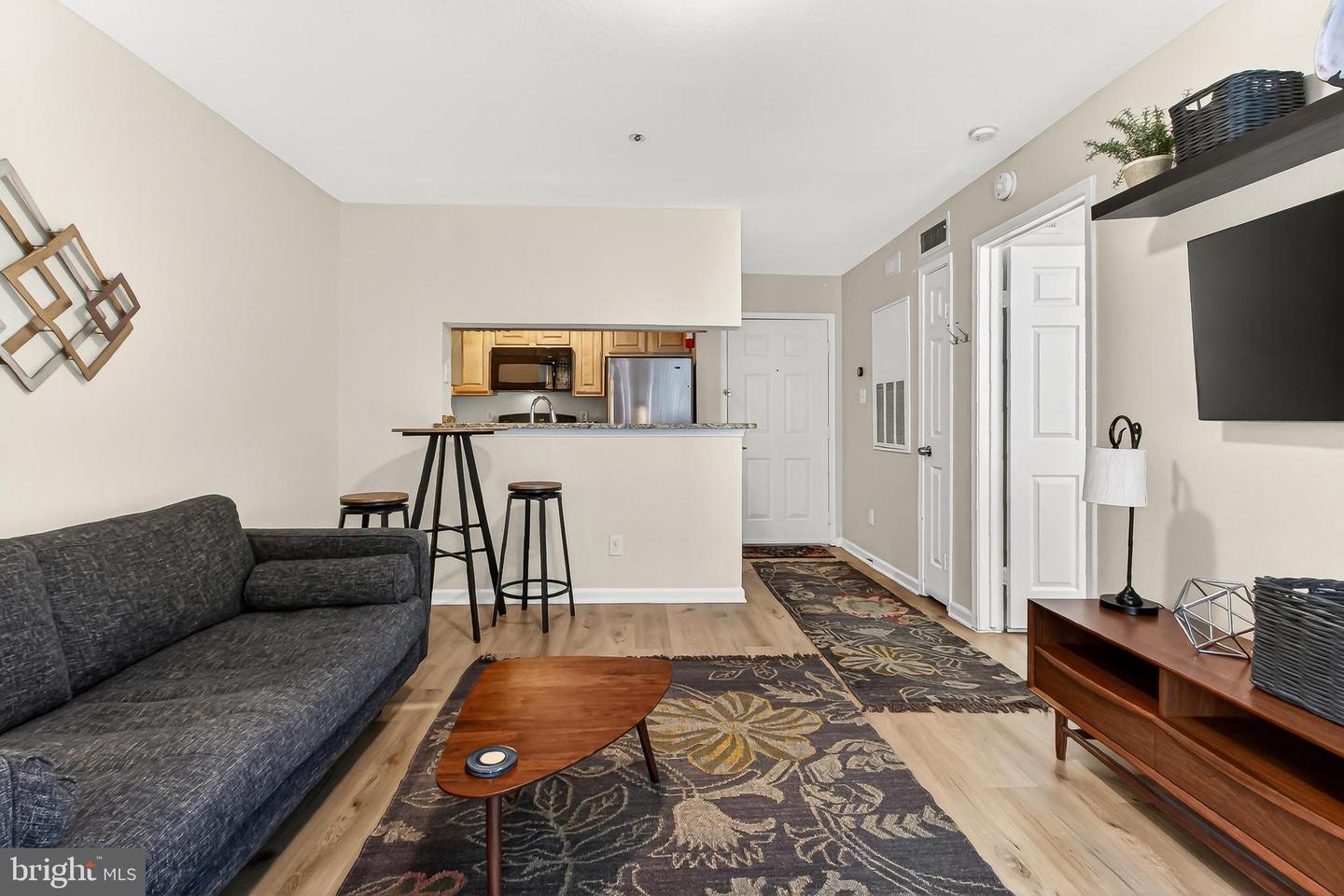 3307 WYNDHAM CIR #1164, ALEXANDRIA, Virginia 22302, 1 Bedroom Bedrooms, ,1 BathroomBathrooms,Residential,For sale,3307 WYNDHAM CIR #1164,VAAX2053750 MLS # VAAX2053750