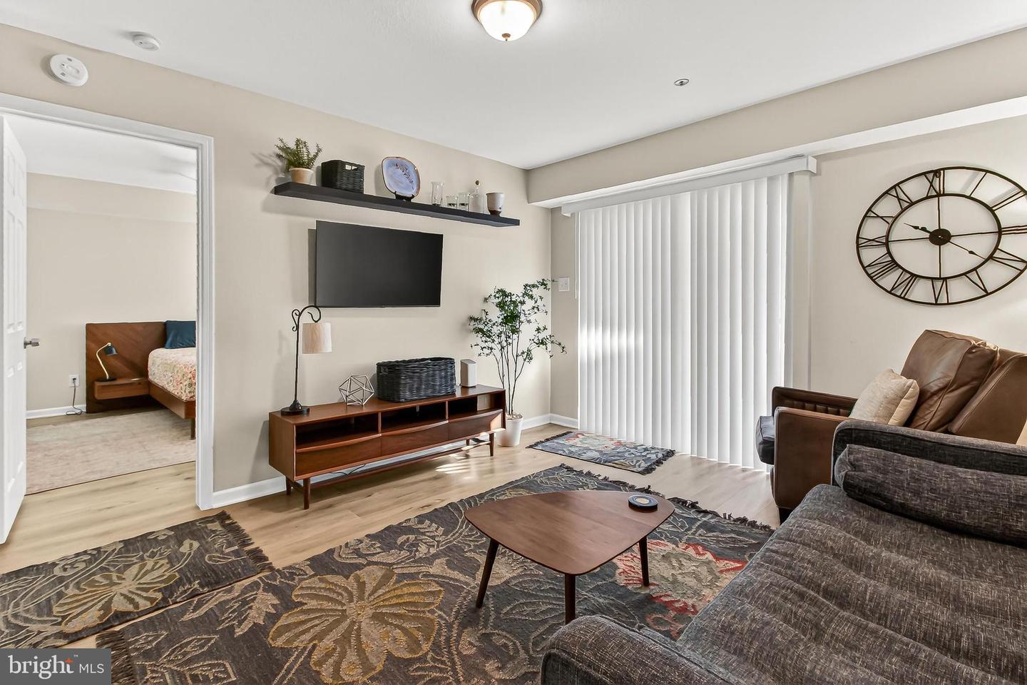 3307 WYNDHAM CIR #1164, ALEXANDRIA, Virginia 22302, 1 Bedroom Bedrooms, ,1 BathroomBathrooms,Residential,For sale,3307 WYNDHAM CIR #1164,VAAX2053750 MLS # VAAX2053750