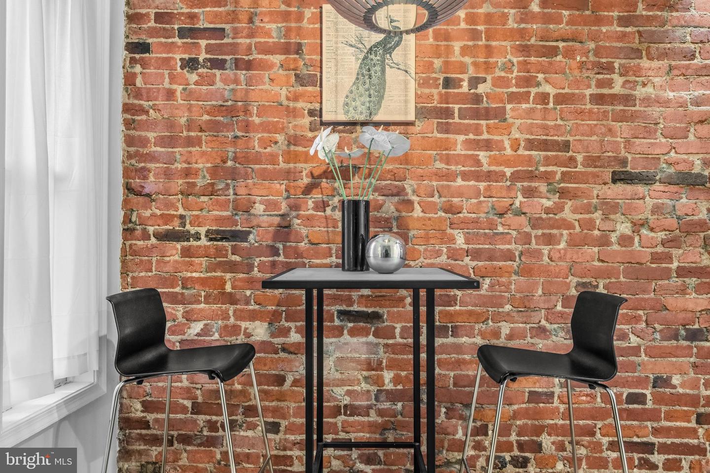 907 8TH ST NE, WASHINGTON, District Of Columbia 20002, 2 Bedrooms Bedrooms, ,2 BathroomsBathrooms,Residential,For sale,907 8TH ST NE,DCDC2244498 MLS # DCDC2244498