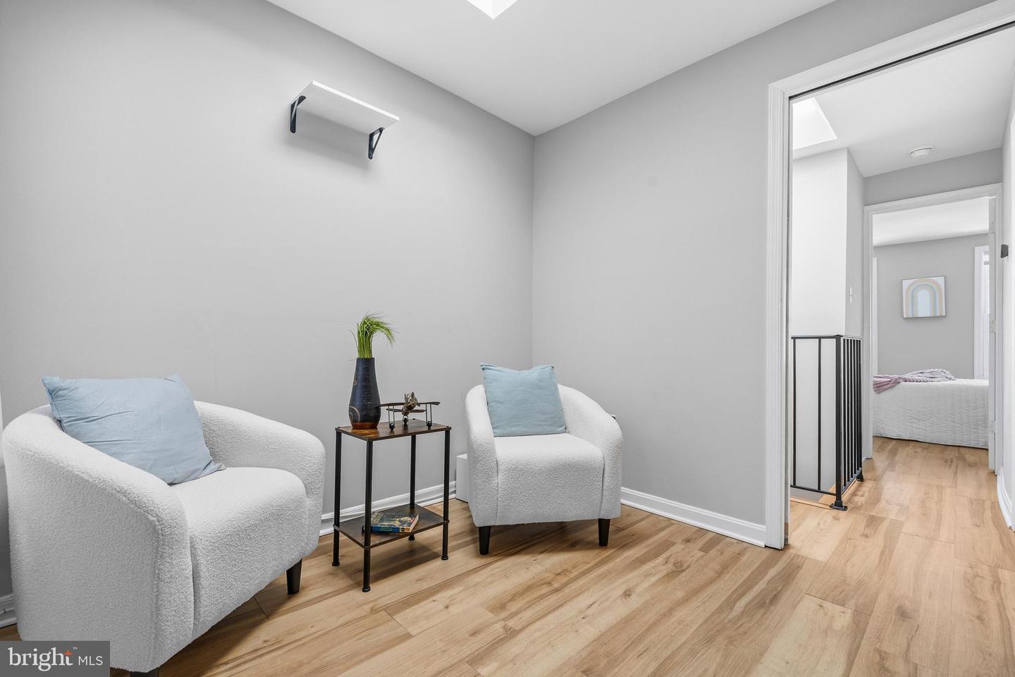 907 8TH ST NE, WASHINGTON, District Of Columbia 20002, 2 Bedrooms Bedrooms, ,2 BathroomsBathrooms,Residential,For sale,907 8TH ST NE,DCDC2244498 MLS # DCDC2244498