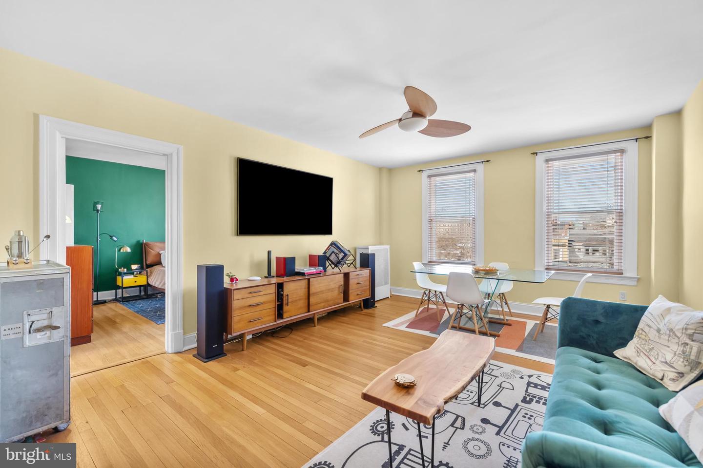 1915 16TH ST NW #501, WASHINGTON, District Of Columbia 20009, 1 Bedroom Bedrooms, ,1 BathroomBathrooms,Residential,For sale,1915 16TH ST NW #501,DCDC2244540 MLS # DCDC2244540