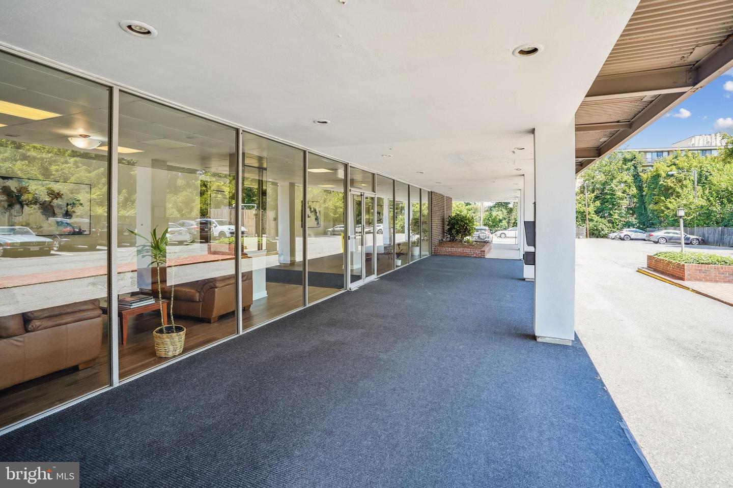 4343 CHERRY HILL RD ##705, ARLINGTON, Virginia 22207, 2 Bedrooms Bedrooms, 5 Rooms Rooms,1 BathroomBathrooms,Residential,For sale,4343 CHERRY HILL RD ##705,VAAR2068462 MLS # VAAR2068462
