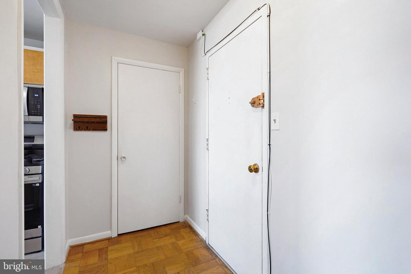 4343 CHERRY HILL RD ##705, ARLINGTON, Virginia 22207, 2 Bedrooms Bedrooms, 5 Rooms Rooms,1 BathroomBathrooms,Residential,For sale,4343 CHERRY HILL RD ##705,VAAR2068462 MLS # VAAR2068462