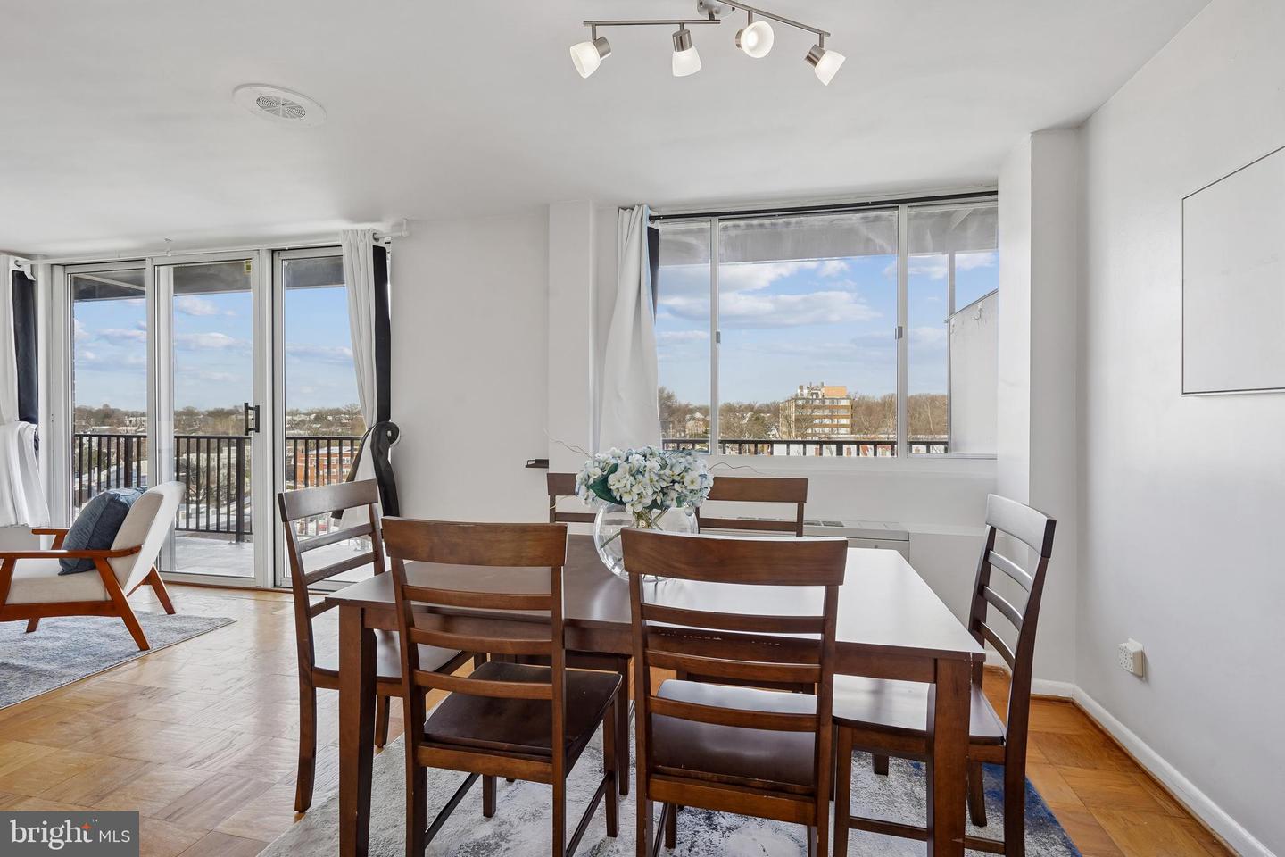 4343 CHERRY HILL RD ##705, ARLINGTON, Virginia 22207, 2 Bedrooms Bedrooms, 5 Rooms Rooms,1 BathroomBathrooms,Residential,For sale,4343 CHERRY HILL RD ##705,VAAR2068462 MLS # VAAR2068462