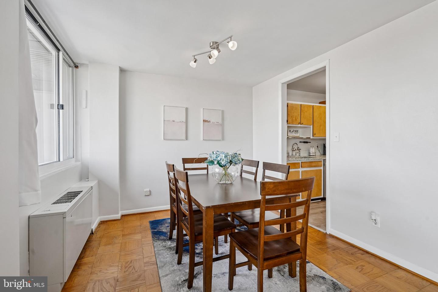 4343 CHERRY HILL RD ##705, ARLINGTON, Virginia 22207, 2 Bedrooms Bedrooms, 5 Rooms Rooms,1 BathroomBathrooms,Residential,For sale,4343 CHERRY HILL RD ##705,VAAR2068462 MLS # VAAR2068462