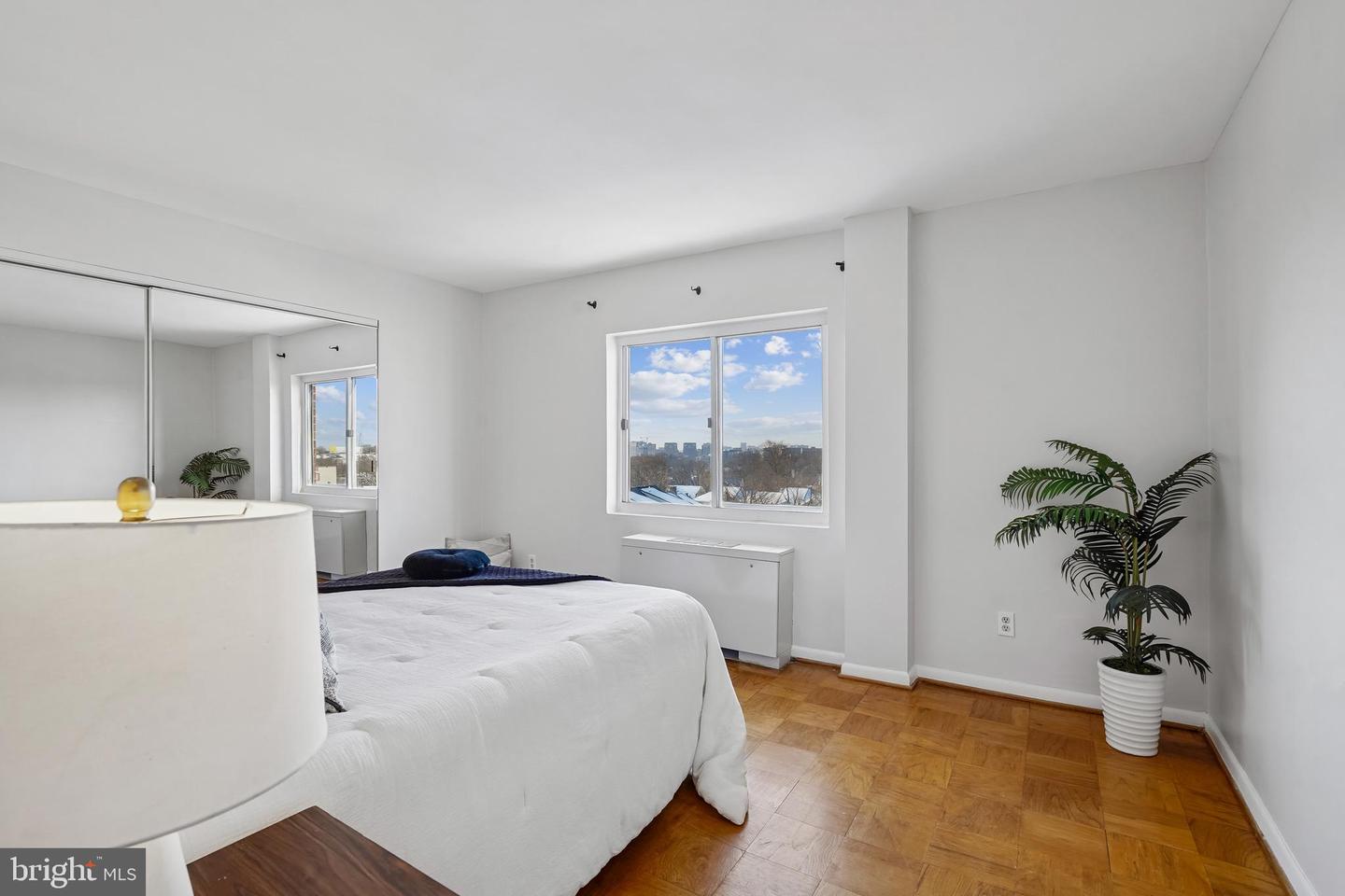 4343 CHERRY HILL RD ##705, ARLINGTON, Virginia 22207, 2 Bedrooms Bedrooms, 5 Rooms Rooms,1 BathroomBathrooms,Residential,For sale,4343 CHERRY HILL RD ##705,VAAR2068462 MLS # VAAR2068462