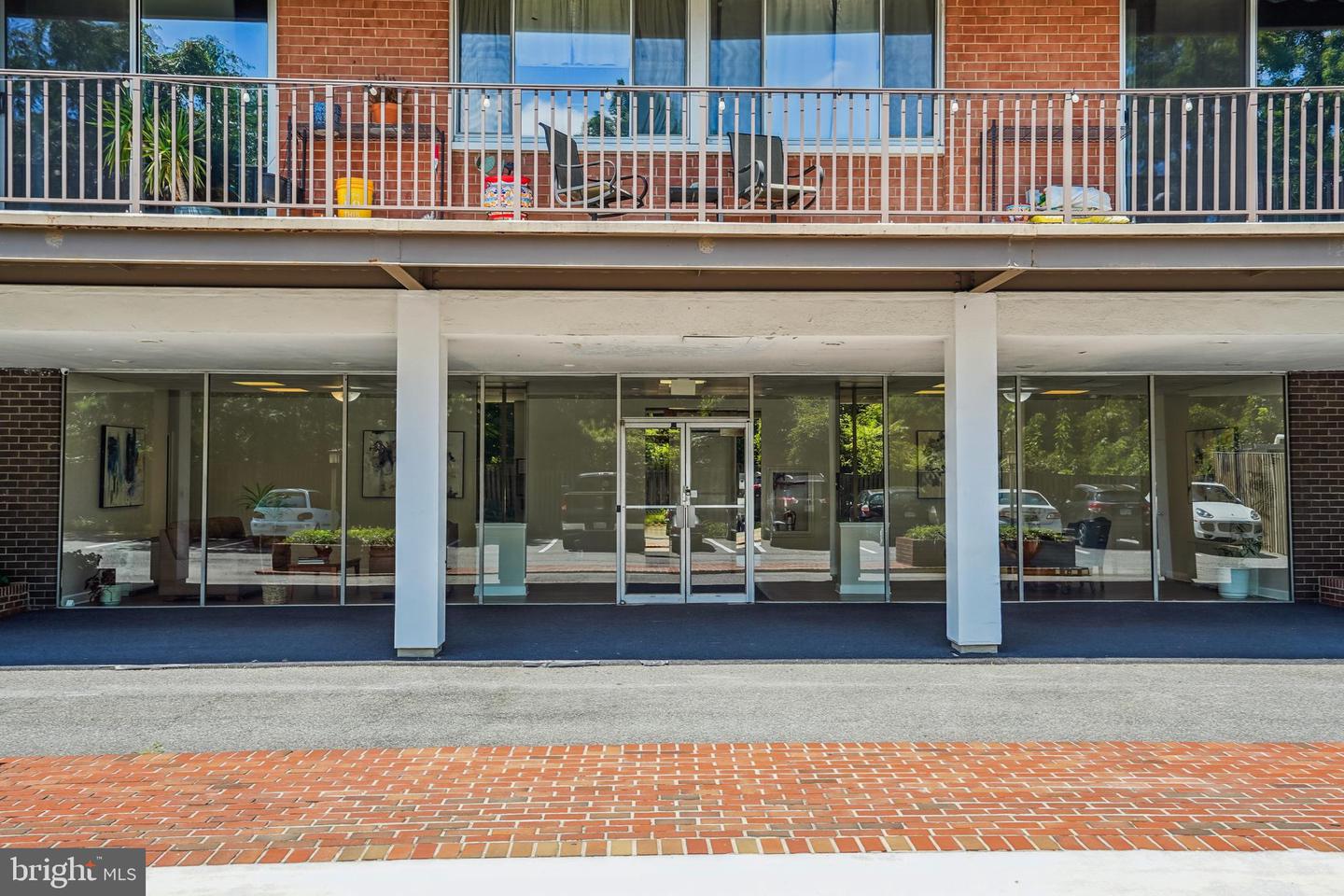 4343 CHERRY HILL RD ##705, ARLINGTON, Virginia 22207, 2 Bedrooms Bedrooms, 5 Rooms Rooms,1 BathroomBathrooms,Residential,For sale,4343 CHERRY HILL RD ##705,VAAR2068462 MLS # VAAR2068462