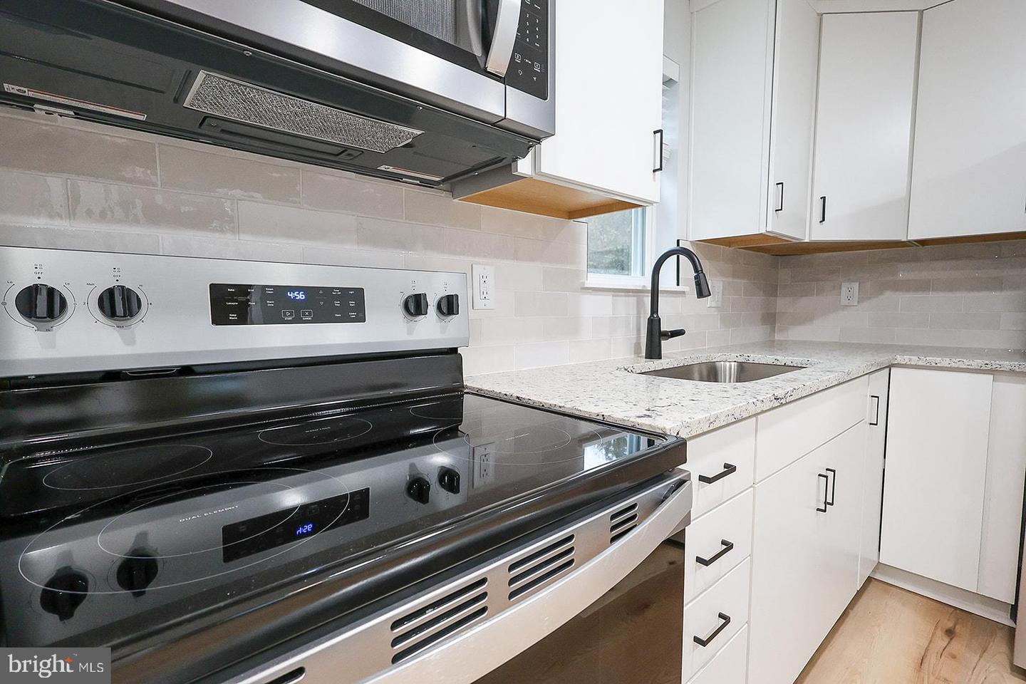 177 DICKS HOLLOW RD, WINCHESTER, Virginia 22603, 2 Bedrooms Bedrooms, ,1 BathroomBathrooms,Residential,For sale,177 DICKS HOLLOW RD,VAFV2039402 MLS # VAFV2039402