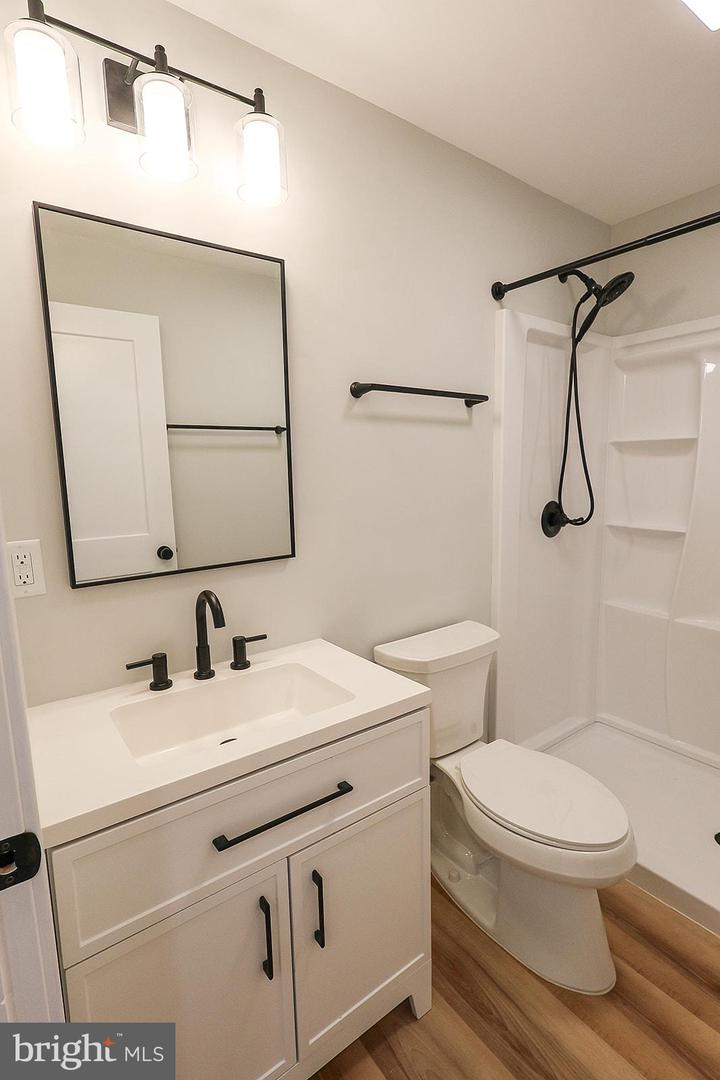 177 DICKS HOLLOW RD, WINCHESTER, Virginia 22603, 2 Bedrooms Bedrooms, ,1 BathroomBathrooms,Residential,For sale,177 DICKS HOLLOW RD,VAFV2039402 MLS # VAFV2039402