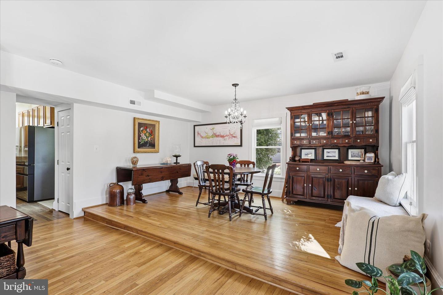 12717 CHESTNUT ST, CLIFTON, Virginia 20124, 3 Bedrooms Bedrooms, ,2 BathroomsBathrooms,Residential,For sale,12717 CHESTNUT ST,VAFX2288938 MLS # VAFX2288938