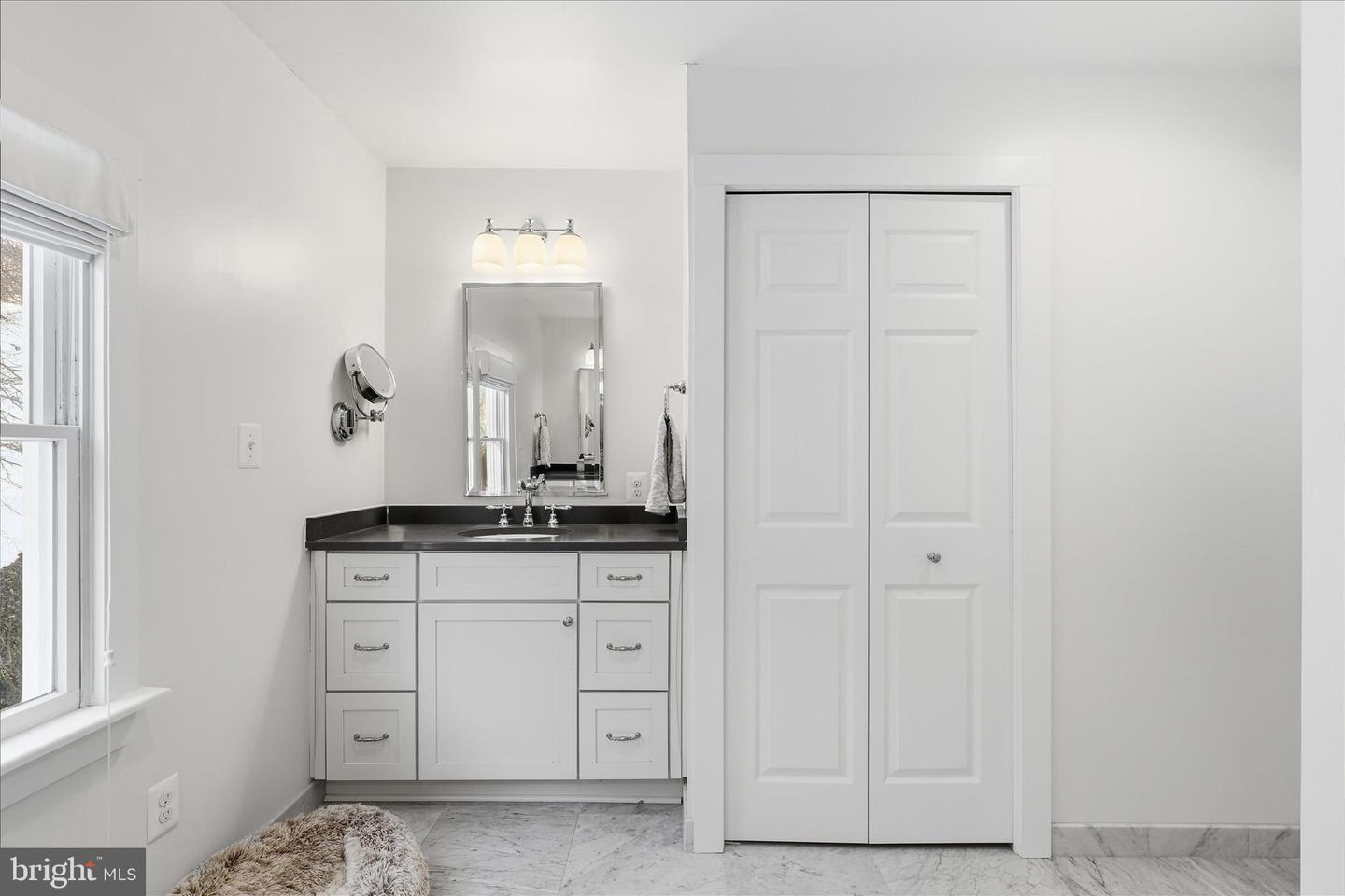 12717 CHESTNUT ST, CLIFTON, Virginia 20124, 3 Bedrooms Bedrooms, ,2 BathroomsBathrooms,Residential,For sale,12717 CHESTNUT ST,VAFX2288938 MLS # VAFX2288938