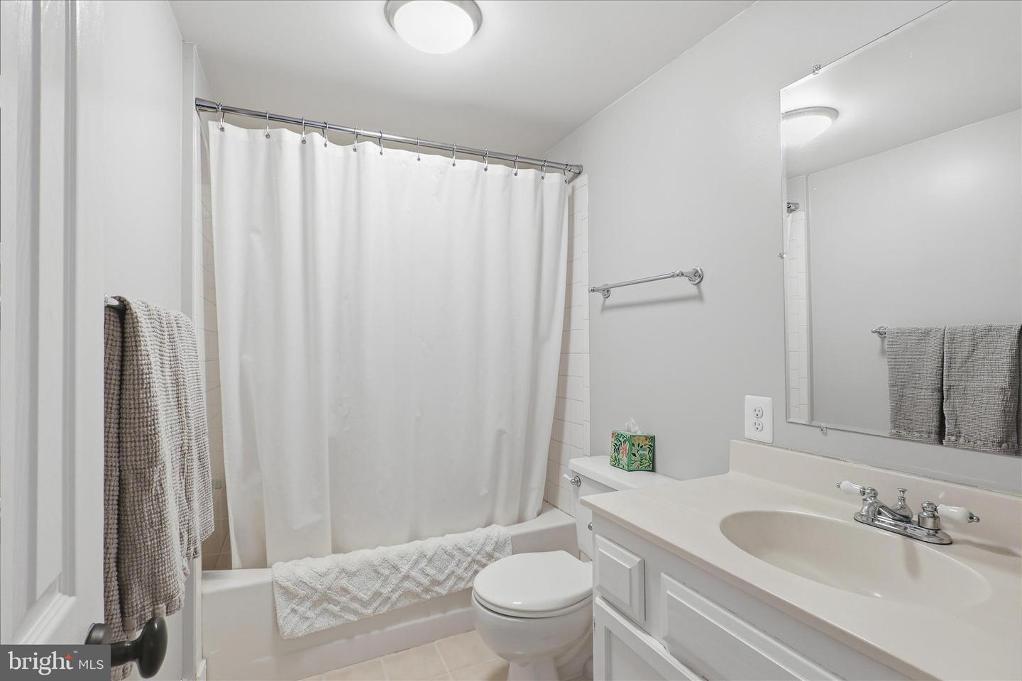 12717 CHESTNUT ST, CLIFTON, Virginia 20124, 3 Bedrooms Bedrooms, ,2 BathroomsBathrooms,Residential,For sale,12717 CHESTNUT ST,VAFX2288938 MLS # VAFX2288938