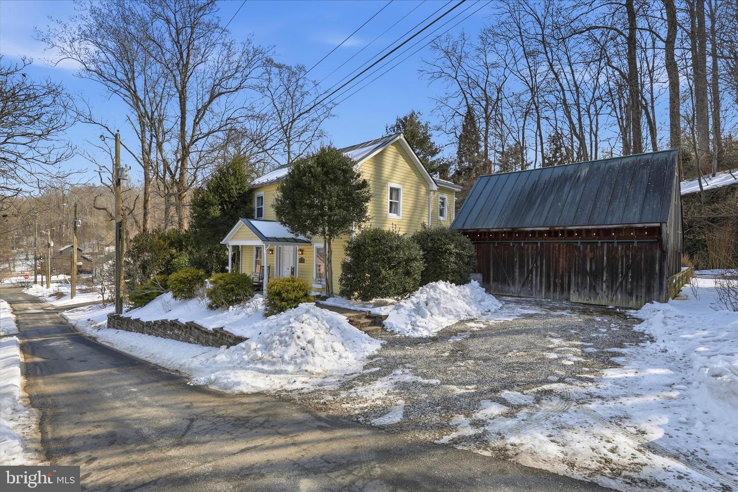 12717 CHESTNUT ST, CLIFTON, Virginia 20124, 3 Bedrooms Bedrooms, ,2 BathroomsBathrooms,Residential,For sale,12717 CHESTNUT ST,VAFX2288938 MLS # VAFX2288938