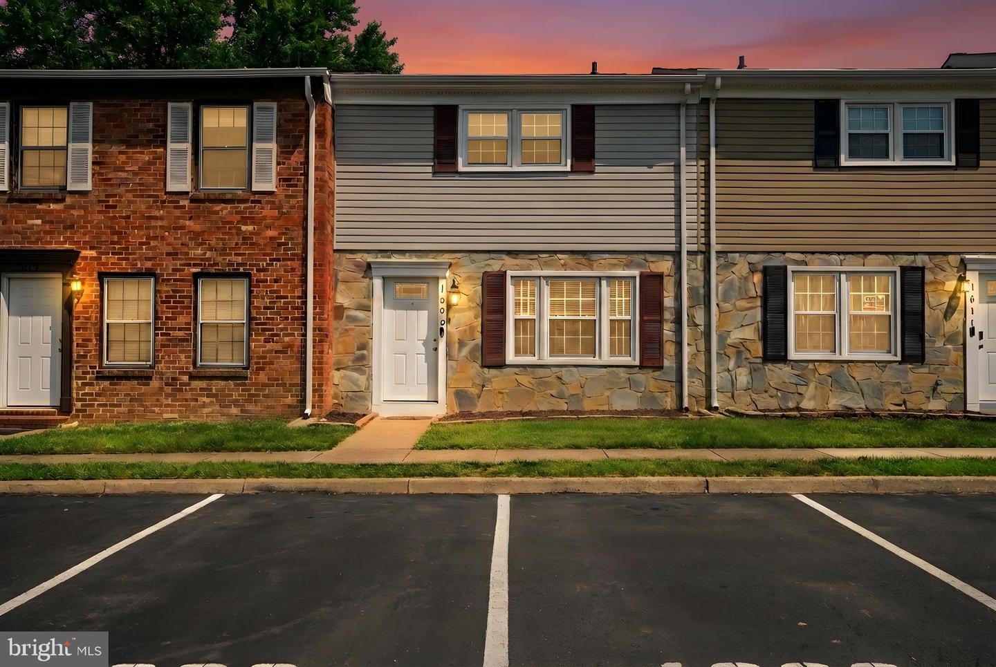 1609 MEADOW DR, FREDERICKSBURG, Virginia 22405, 3 Bedrooms Bedrooms, ,1 BathroomBathrooms,Residential,For sale,1609 MEADOW DR,VAST2045790 MLS # VAST2045790