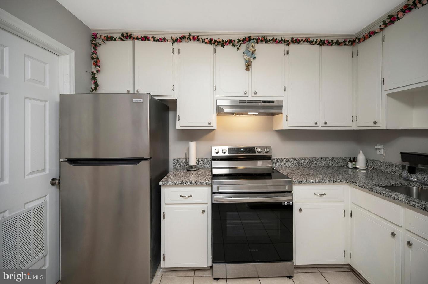 1609 MEADOW DR, FREDERICKSBURG, Virginia 22405, 3 Bedrooms Bedrooms, ,1 BathroomBathrooms,Residential,For sale,1609 MEADOW DR,VAST2045790 MLS # VAST2045790