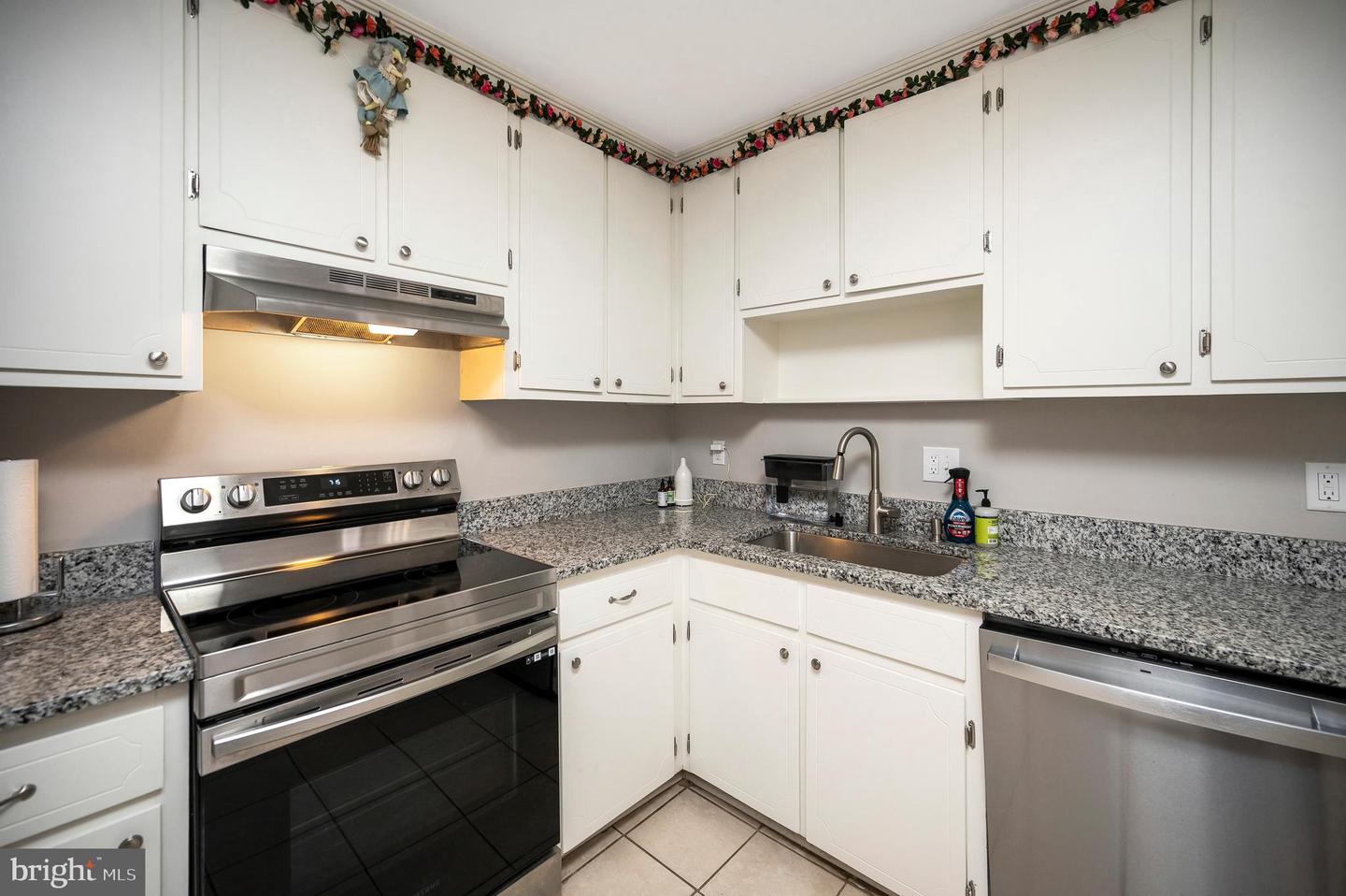 1609 MEADOW DR, FREDERICKSBURG, Virginia 22405, 3 Bedrooms Bedrooms, ,1 BathroomBathrooms,Residential,For sale,1609 MEADOW DR,VAST2045790 MLS # VAST2045790