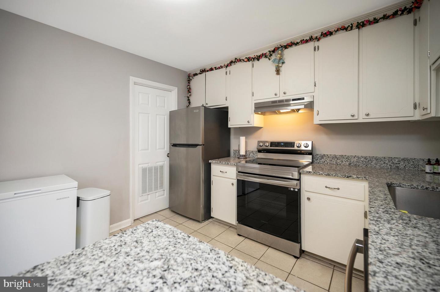 1609 MEADOW DR, FREDERICKSBURG, Virginia 22405, 3 Bedrooms Bedrooms, ,1 BathroomBathrooms,Residential,For sale,1609 MEADOW DR,VAST2045790 MLS # VAST2045790