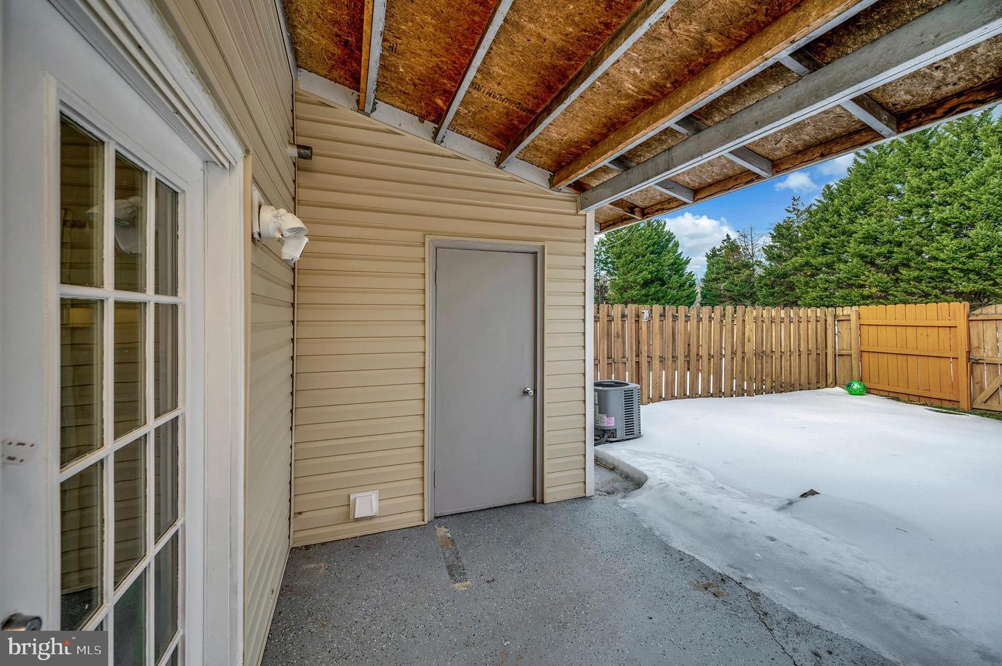 1609 MEADOW DR, FREDERICKSBURG, Virginia 22405, 3 Bedrooms Bedrooms, ,1 BathroomBathrooms,Residential,For sale,1609 MEADOW DR,VAST2045790 MLS # VAST2045790