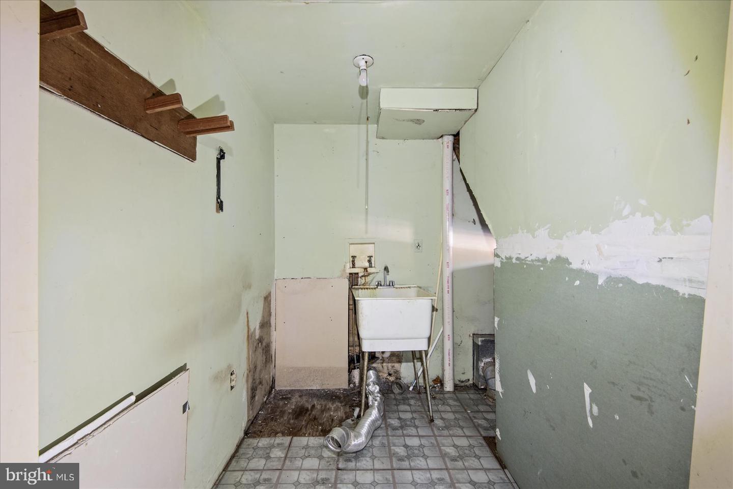 9301 ANTLER CT, FREDERICKSBURG, Virginia 22407, 4 Bedrooms Bedrooms, ,2 BathroomsBathrooms,Residential,For sale,9301 ANTLER CT,VASP2039064 MLS # VASP2039064