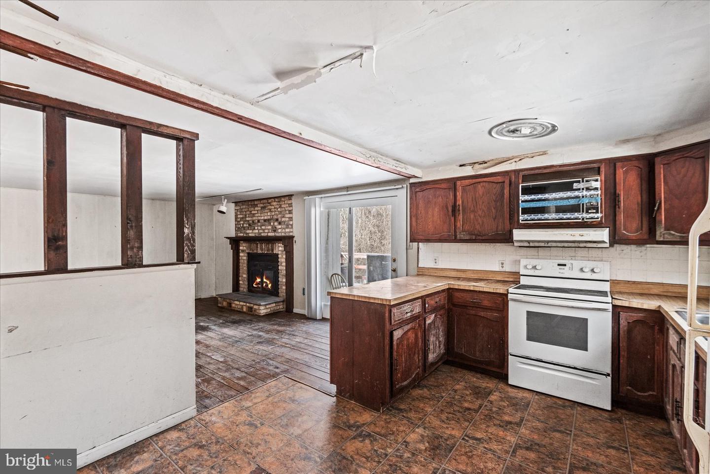 9301 ANTLER CT, FREDERICKSBURG, Virginia 22407, 4 Bedrooms Bedrooms, ,2 BathroomsBathrooms,Residential,For sale,9301 ANTLER CT,VASP2039064 MLS # VASP2039064