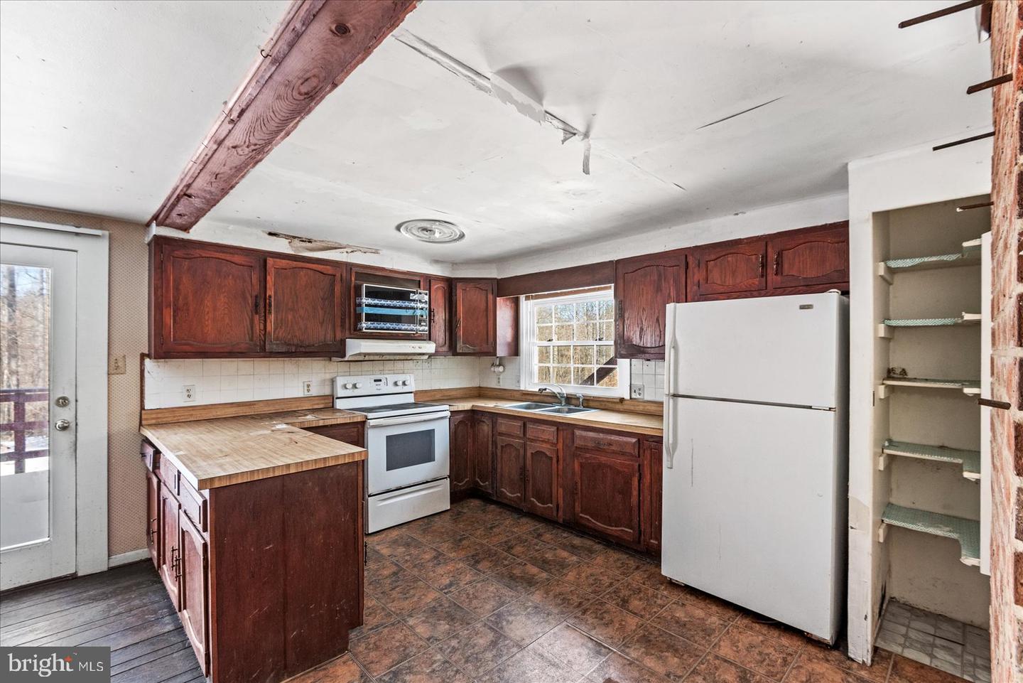 9301 ANTLER CT, FREDERICKSBURG, Virginia 22407, 4 Bedrooms Bedrooms, ,2 BathroomsBathrooms,Residential,For sale,9301 ANTLER CT,VASP2039064 MLS # VASP2039064