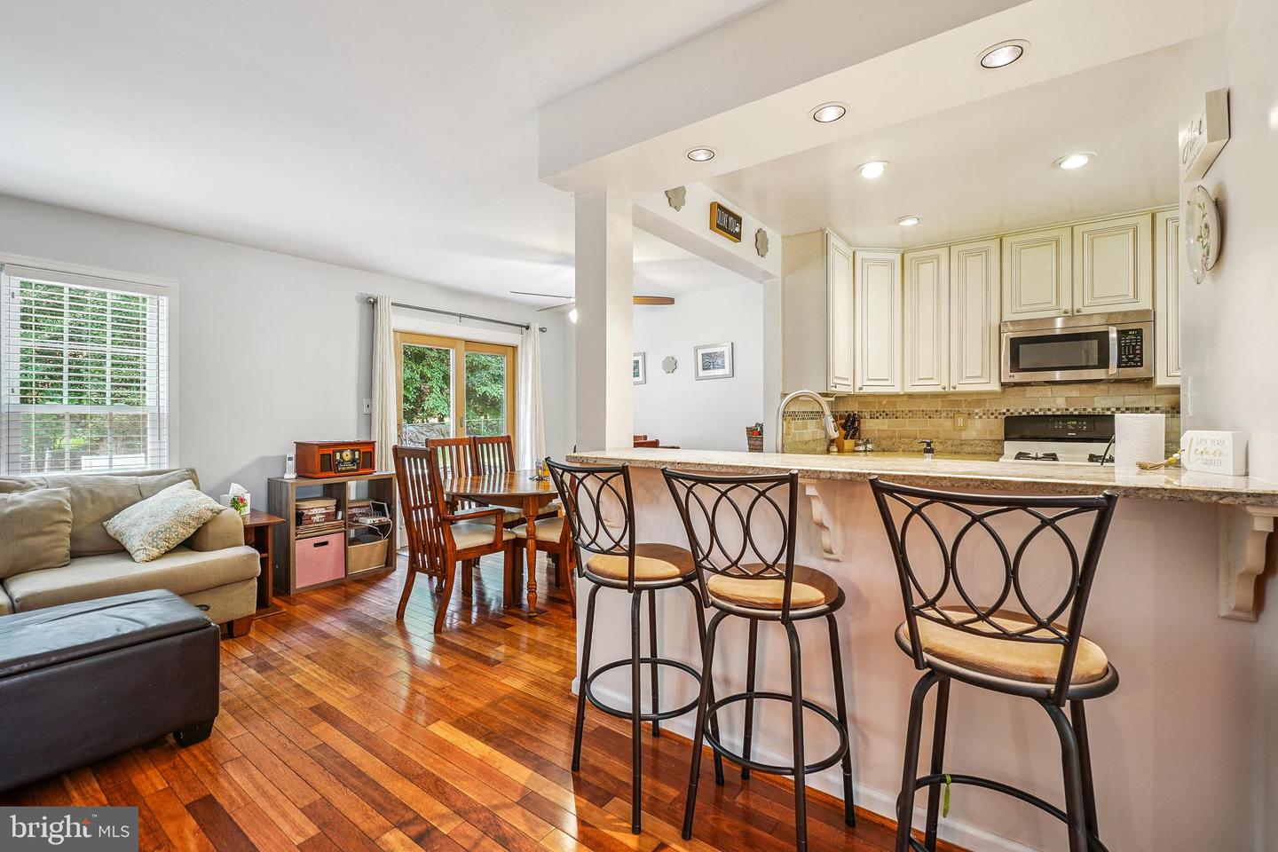 5420 RUMSEY PL, FAIRFAX, Virginia 22032, 4 Bedrooms Bedrooms, 10 Rooms Rooms,2 BathroomsBathrooms,Residential,For sale,5420 RUMSEY PL,VAFX2289068 MLS # VAFX2289068