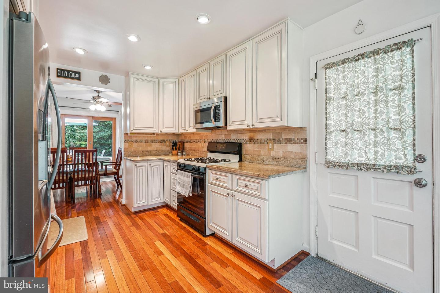 5420 RUMSEY PL, FAIRFAX, Virginia 22032, 4 Bedrooms Bedrooms, 10 Rooms Rooms,2 BathroomsBathrooms,Residential,For sale,5420 RUMSEY PL,VAFX2289068 MLS # VAFX2289068