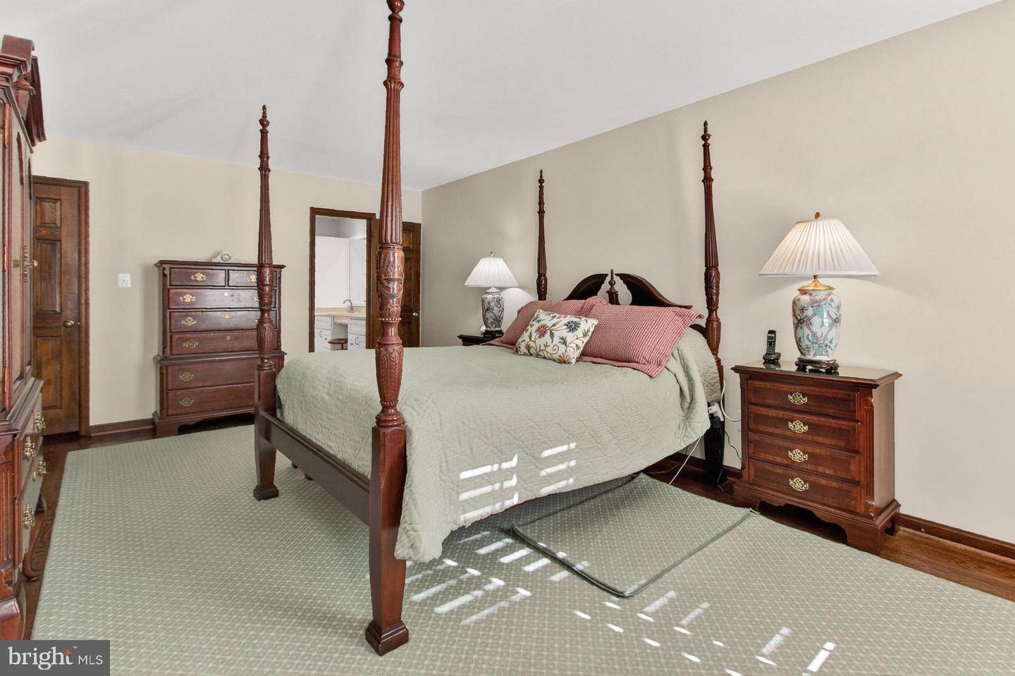 11604 HAVENNER RD, FAIRFAX STATION, Virginia 22039, 4 Bedrooms Bedrooms, ,3 BathroomsBathrooms,Residential,For sale,11604 HAVENNER RD,VAFX2289100 MLS # VAFX2289100 11604 HAVENNER RD, FAIRFAX STATION, Virginia 22039, 4 Bedrooms Bedrooms, ,3 BathroomsBathrooms,Residential,For sale,11604 HAVENNER RD,VAFX2289100 MLS # VAFX2289100