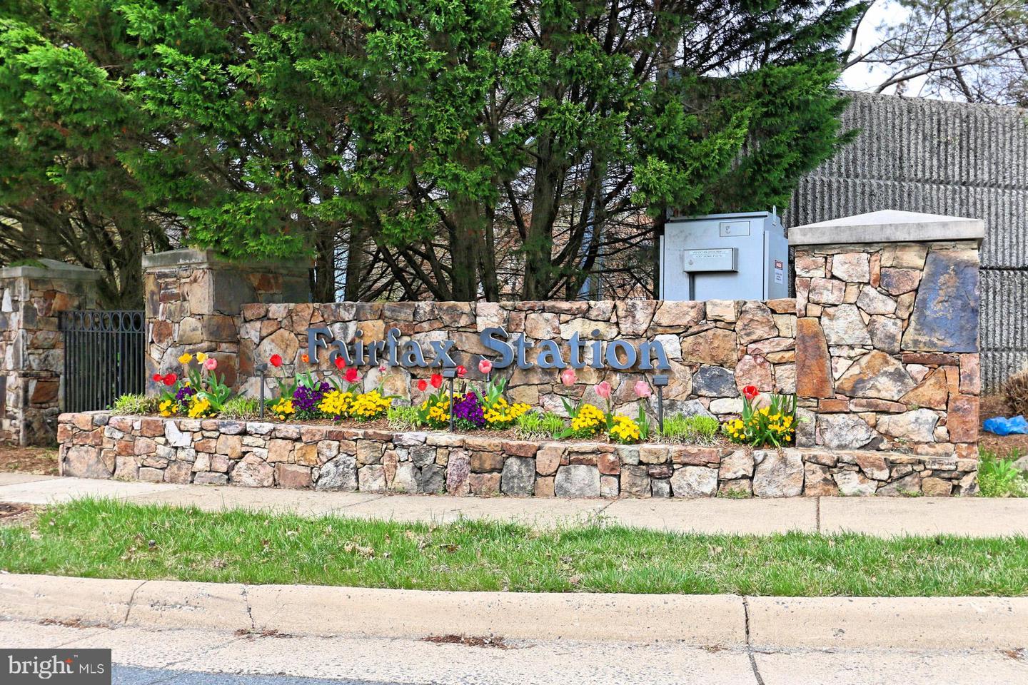 11604 HAVENNER RD, FAIRFAX STATION, Virginia 22039, 4 Bedrooms Bedrooms, ,3 BathroomsBathrooms,Residential,For sale,11604 HAVENNER RD,VAFX2289100 MLS # VAFX2289100 11604 HAVENNER RD, FAIRFAX STATION, Virginia 22039, 4 Bedrooms Bedrooms, ,3 BathroomsBathrooms,Residential,For sale,11604 HAVENNER RD,VAFX2289100 MLS # VAFX2289100