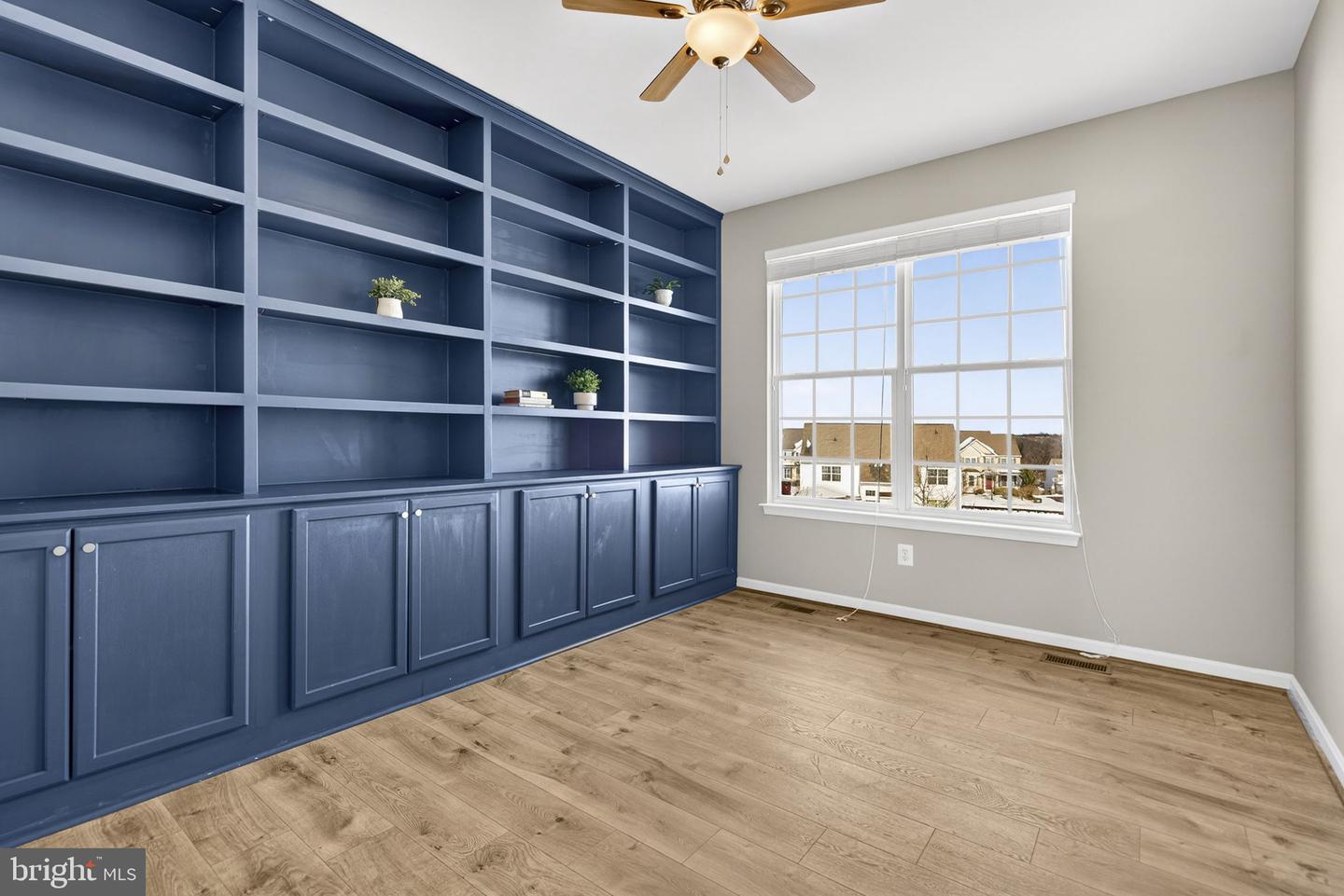 43132 BUTTERFLY WAY, LEESBURG, Virginia 20176, 5 Bedrooms Bedrooms, ,3 BathroomsBathrooms,Residential,For sale,43132 BUTTERFLY WAY,VALO2115292 MLS # VALO2115292