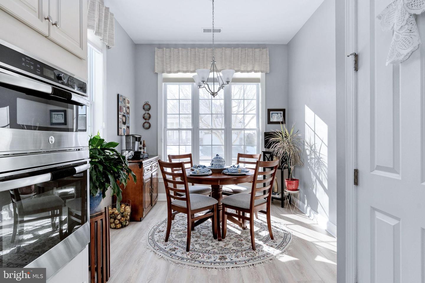 7911 BURBANK AVE, FREDERICKSBURG, Virginia 22407, 2 Bedrooms Bedrooms, 10 Rooms Rooms,2 BathroomsBathrooms,Residential,For sale,7911 BURBANK AVE,VASP2039090 MLS # VASP2039090