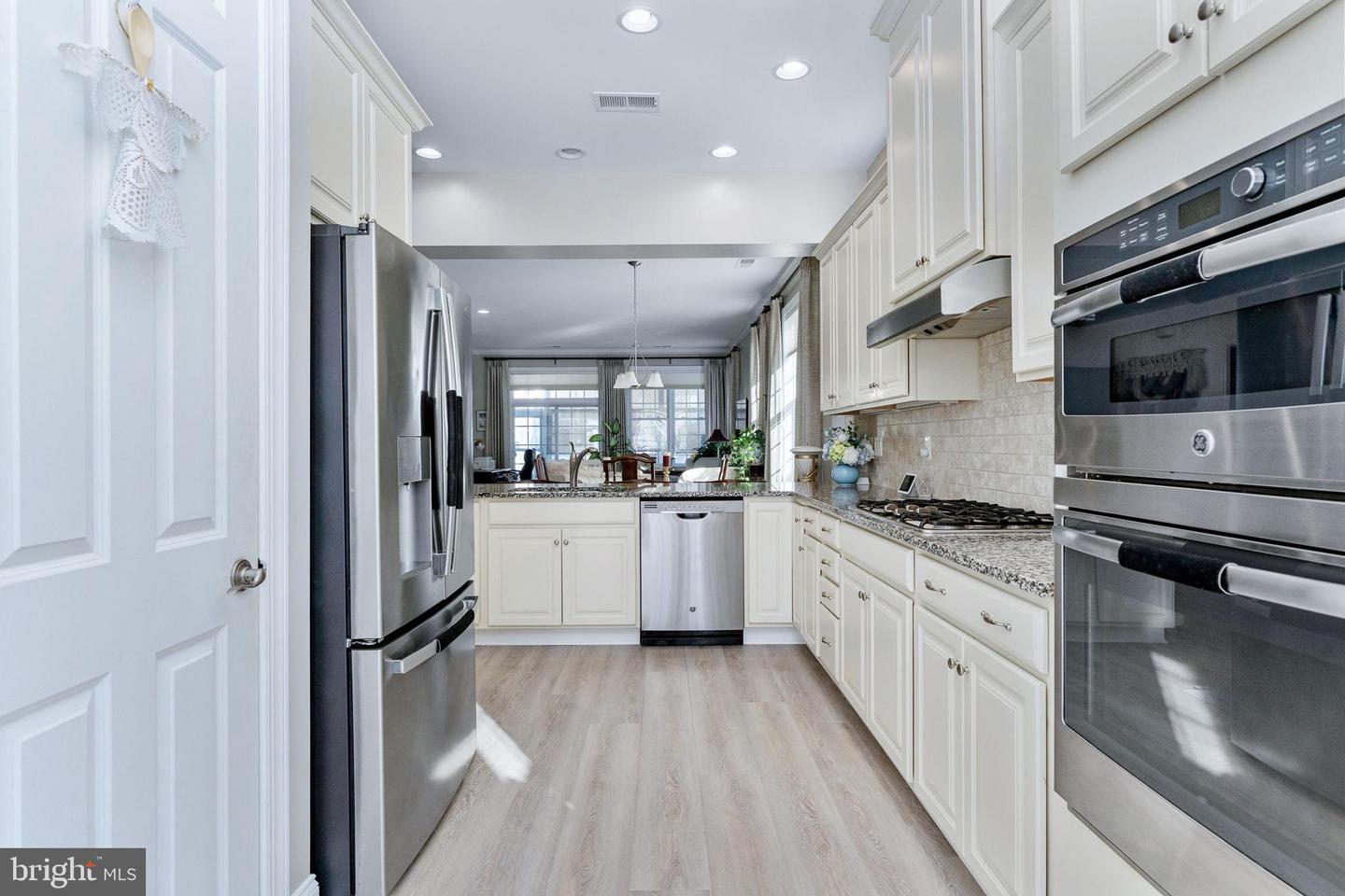 7911 BURBANK AVE, FREDERICKSBURG, Virginia 22407, 2 Bedrooms Bedrooms, 10 Rooms Rooms,2 BathroomsBathrooms,Residential,For sale,7911 BURBANK AVE,VASP2039090 MLS # VASP2039090