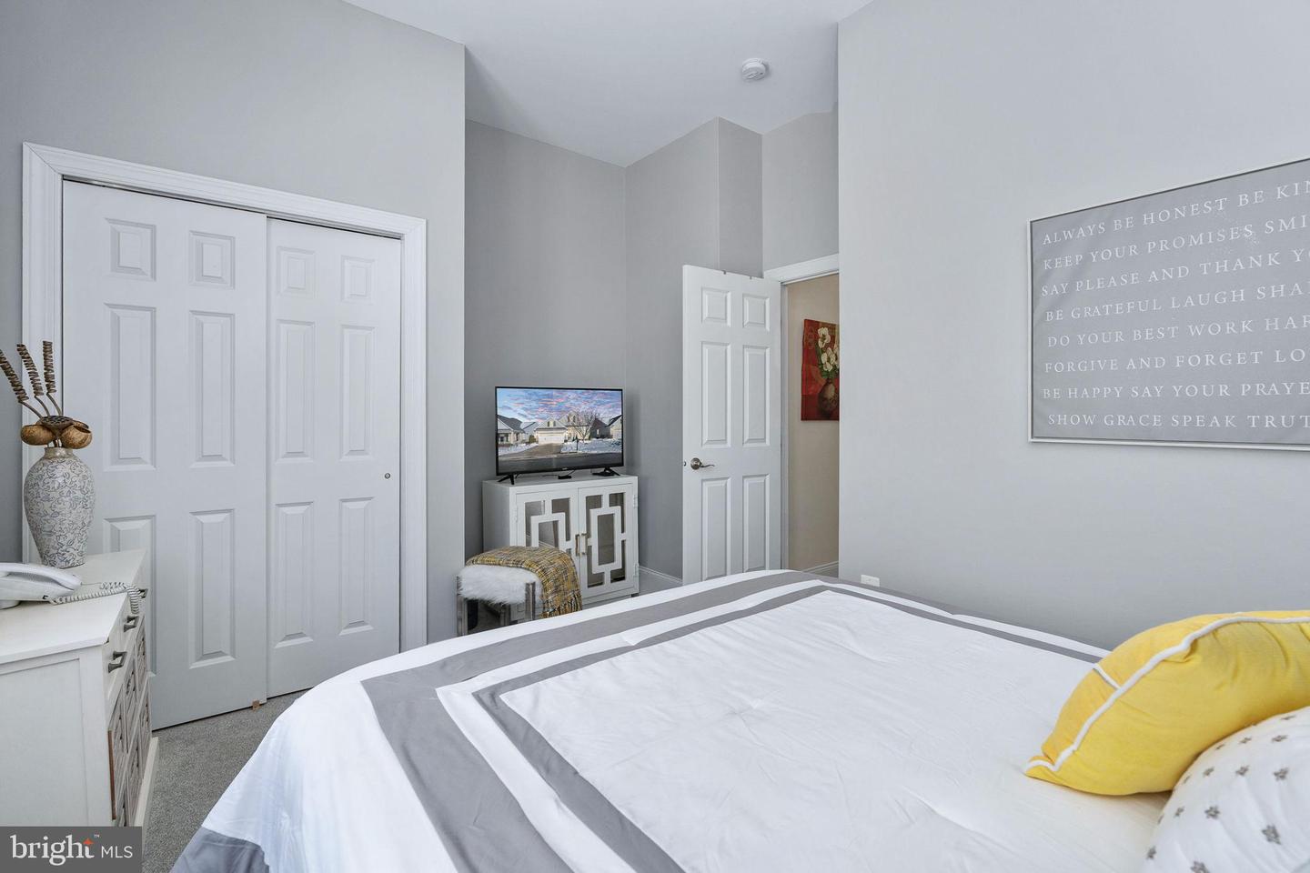 7911 BURBANK AVE, FREDERICKSBURG, Virginia 22407, 2 Bedrooms Bedrooms, 10 Rooms Rooms,2 BathroomsBathrooms,Residential,For sale,7911 BURBANK AVE,VASP2039090 MLS # VASP2039090