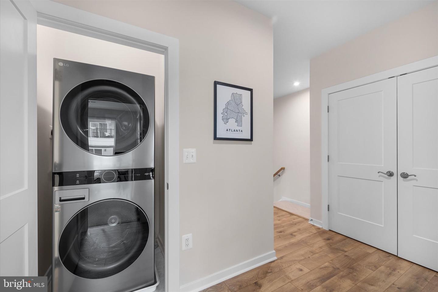 44481 WOLFHOUND SQ, ASHBURN, Virginia 20147, 3 Bedrooms Bedrooms, ,2 BathroomsBathrooms,Residential,For sale,44481 WOLFHOUND SQ,VALO2115346 MLS # VALO2115346