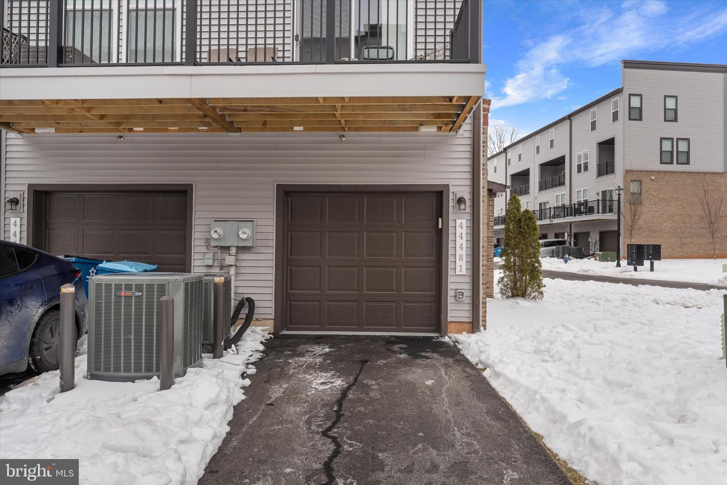 44481 WOLFHOUND SQ, ASHBURN, Virginia 20147, 3 Bedrooms Bedrooms, ,2 BathroomsBathrooms,Residential,For sale,44481 WOLFHOUND SQ,VALO2115346 MLS # VALO2115346