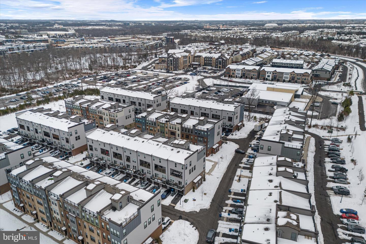 44481 WOLFHOUND SQ, ASHBURN, Virginia 20147, 3 Bedrooms Bedrooms, ,2 BathroomsBathrooms,Residential,For sale,44481 WOLFHOUND SQ,VALO2115346 MLS # VALO2115346