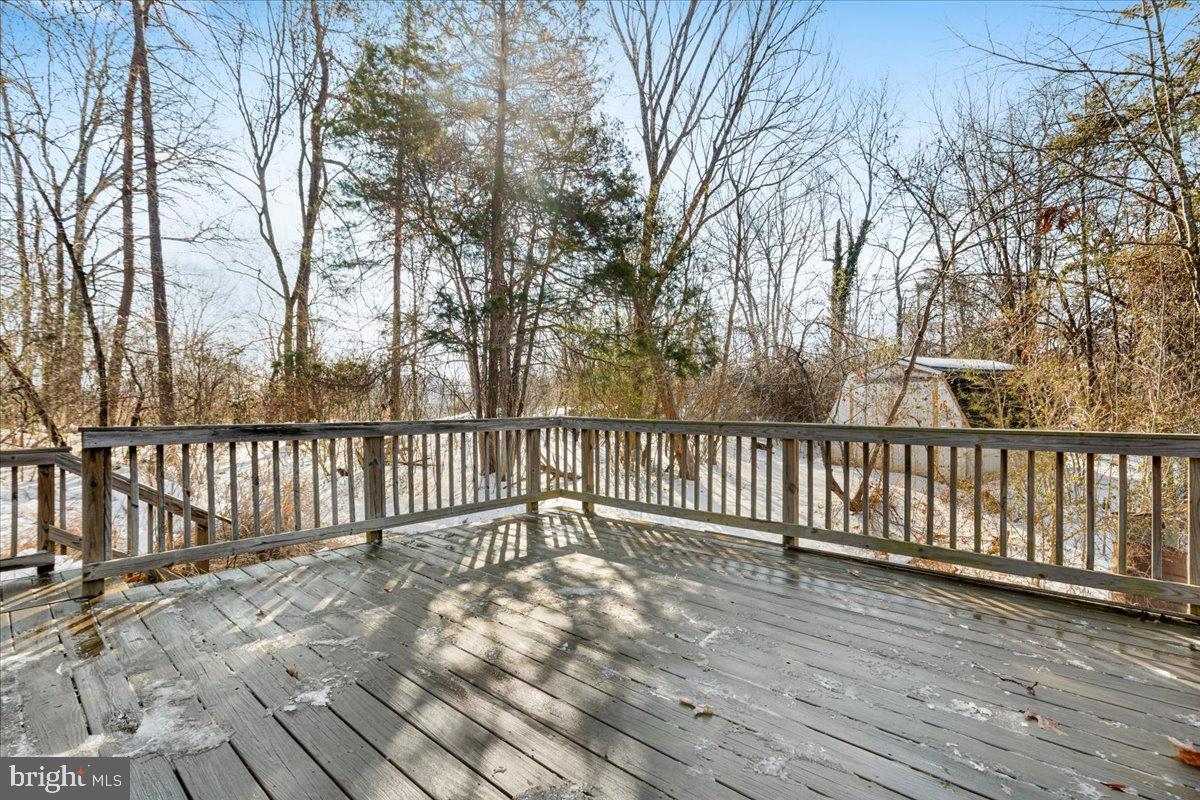 10090 TYLER LN, MIDLAND, Virginia 22728, 3 Bedrooms Bedrooms, 7 Rooms Rooms,1 BathroomBathrooms,Residential,For sale,10090 TYLER LN,VAFQ2020450 MLS # VAFQ2020450