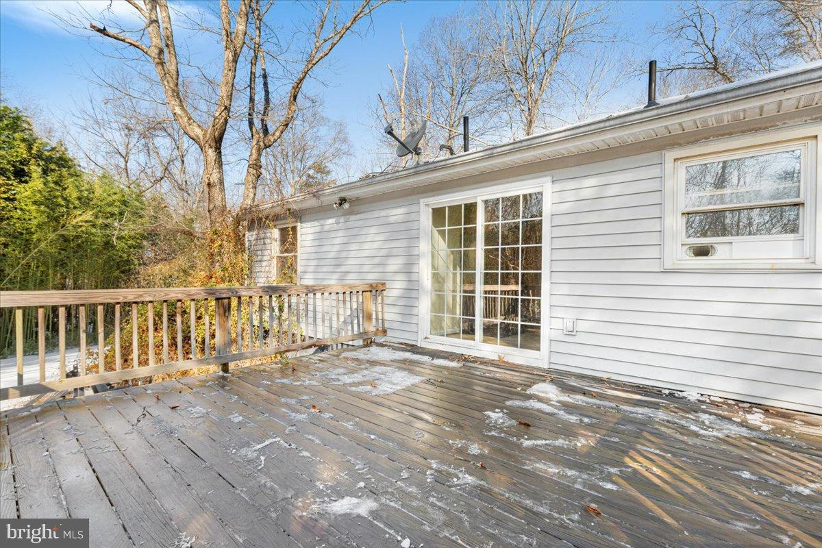 10090 TYLER LN, MIDLAND, Virginia 22728, 3 Bedrooms Bedrooms, 7 Rooms Rooms,1 BathroomBathrooms,Residential,For sale,10090 TYLER LN,VAFQ2020450 MLS # VAFQ2020450