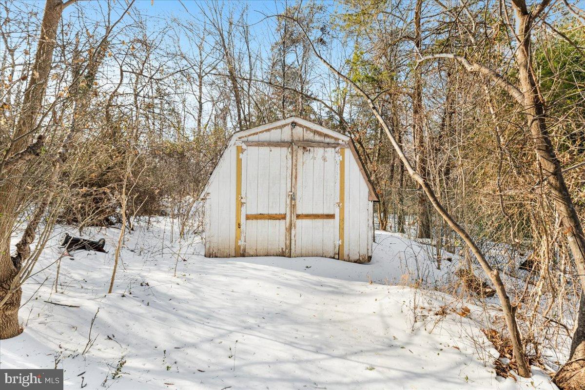 10090 TYLER LN, MIDLAND, Virginia 22728, 3 Bedrooms Bedrooms, 7 Rooms Rooms,1 BathroomBathrooms,Residential,For sale,10090 TYLER LN,VAFQ2020450 MLS # VAFQ2020450