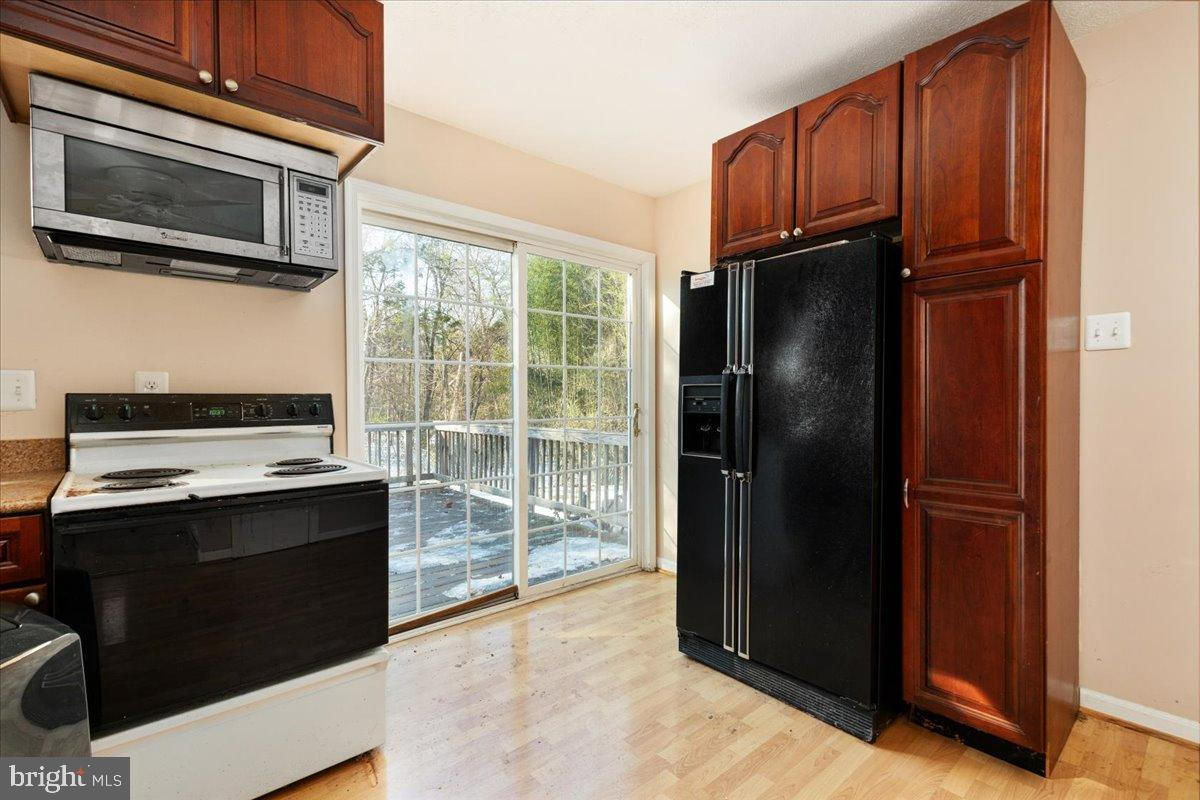 10090 TYLER LN, MIDLAND, Virginia 22728, 3 Bedrooms Bedrooms, 7 Rooms Rooms,1 BathroomBathrooms,Residential,For sale,10090 TYLER LN,VAFQ2020450 MLS # VAFQ2020450