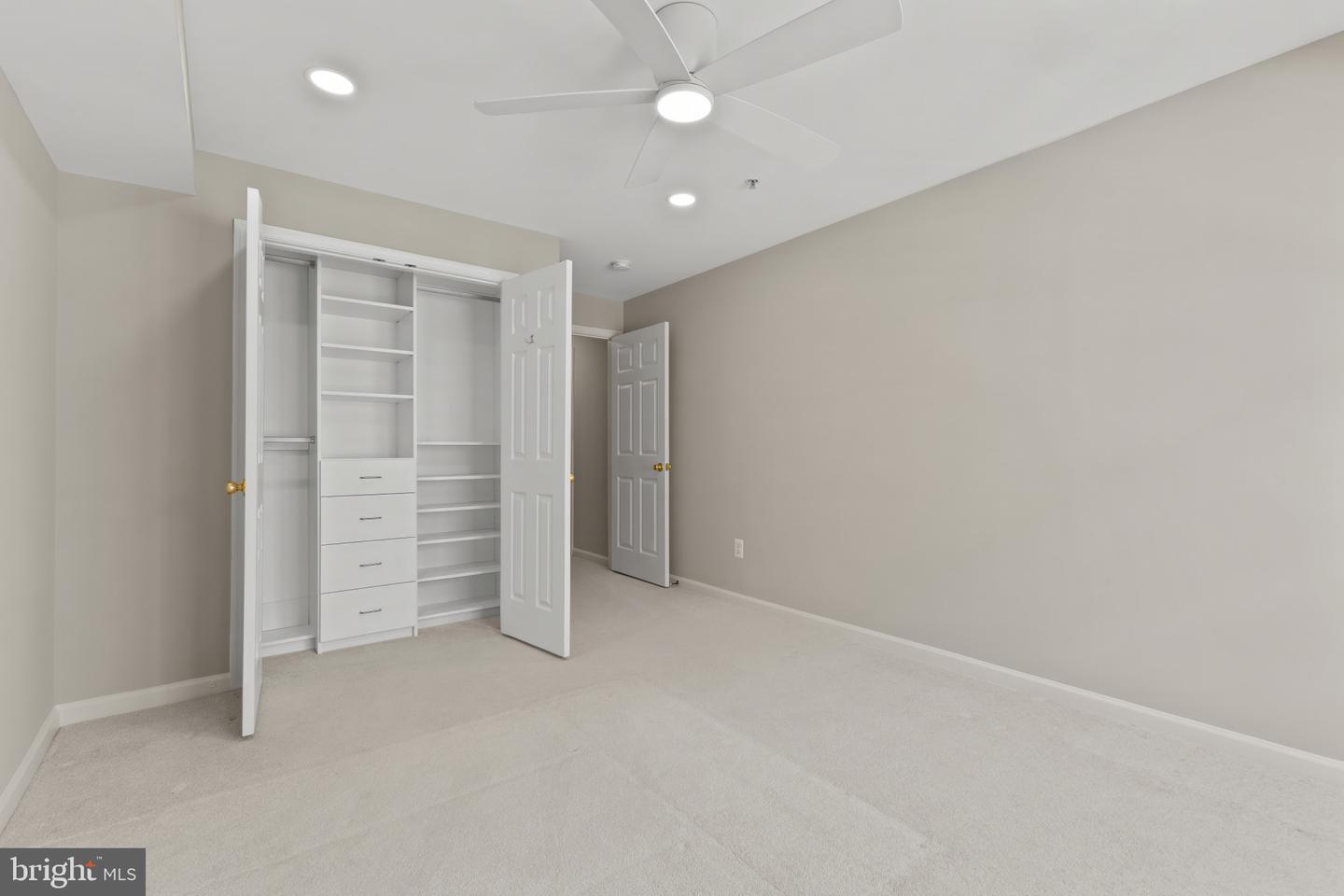 5105 DONOVAN DR, ALEXANDRIA, Virginia 22304, 2 Bedrooms Bedrooms, ,2 BathroomsBathrooms,Residential,For sale,5105 DONOVAN DR,VAAX2053894 MLS # VAAX2053894 5105 DONOVAN DR, ALEXANDRIA, Virginia 22304, 2 Bedrooms Bedrooms, ,2 BathroomsBathrooms,Residential,For sale,5105 DONOVAN DR,VAAX2053894 MLS # VAAX2053894