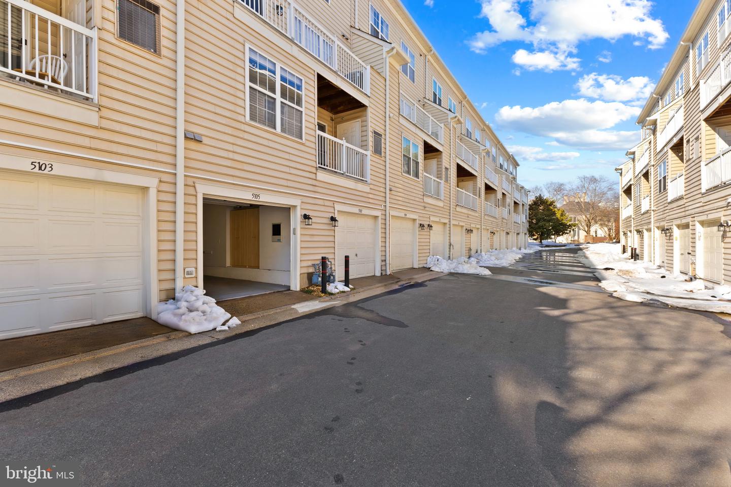 5105 DONOVAN DR, ALEXANDRIA, Virginia 22304, 2 Bedrooms Bedrooms, ,2 BathroomsBathrooms,Residential,For sale,5105 DONOVAN DR,VAAX2053894 MLS # VAAX2053894 5105 DONOVAN DR, ALEXANDRIA, Virginia 22304, 2 Bedrooms Bedrooms, ,2 BathroomsBathrooms,Residential,For sale,5105 DONOVAN DR,VAAX2053894 MLS # VAAX2053894