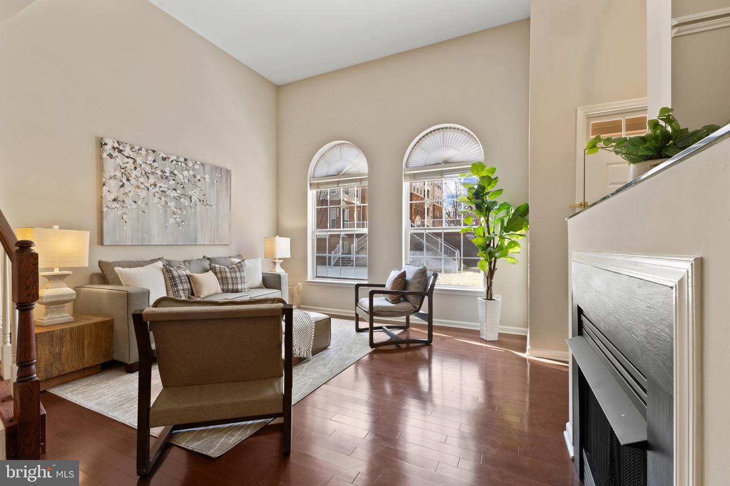 5105 DONOVAN DR, ALEXANDRIA, Virginia 22304, 2 Bedrooms Bedrooms, ,2 BathroomsBathrooms,Residential,For sale,5105 DONOVAN DR,VAAX2053894 MLS # VAAX2053894 5105 DONOVAN DR, ALEXANDRIA, Virginia 22304, 2 Bedrooms Bedrooms, ,2 BathroomsBathrooms,Residential,For sale,5105 DONOVAN DR,VAAX2053894 MLS # VAAX2053894