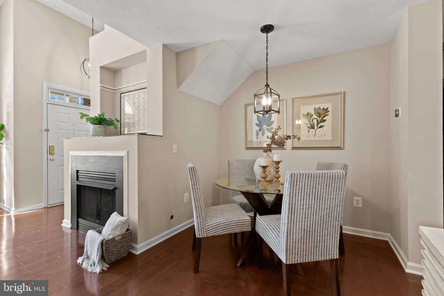 5105 DONOVAN DR, ALEXANDRIA, Virginia 22304, 2 Bedrooms Bedrooms, ,2 BathroomsBathrooms,Residential,For sale,5105 DONOVAN DR,VAAX2053894 MLS # VAAX2053894 5105 DONOVAN DR, ALEXANDRIA, Virginia 22304, 2 Bedrooms Bedrooms, ,2 BathroomsBathrooms,Residential,For sale,5105 DONOVAN DR,VAAX2053894 MLS # VAAX2053894