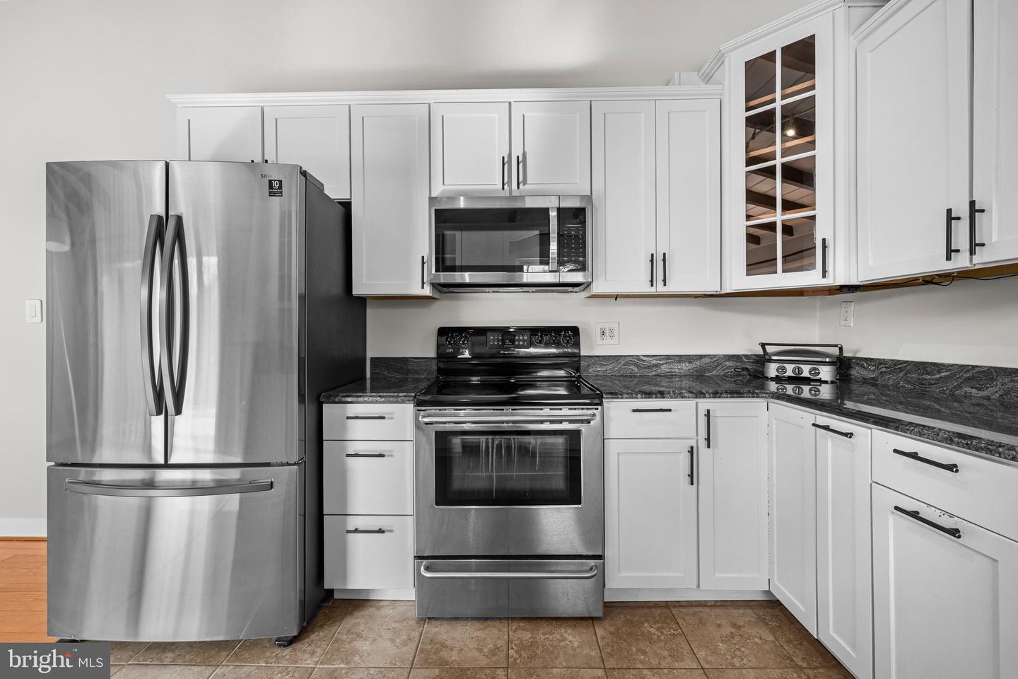 6813 DERRELL CT, ALEXANDRIA, Virginia 22307, 3 Bedrooms Bedrooms, 8 Rooms Rooms,3 BathroomsBathrooms,Residential,For sale,6813 DERRELL CT,VAFX2289498 MLS # VAFX2289498