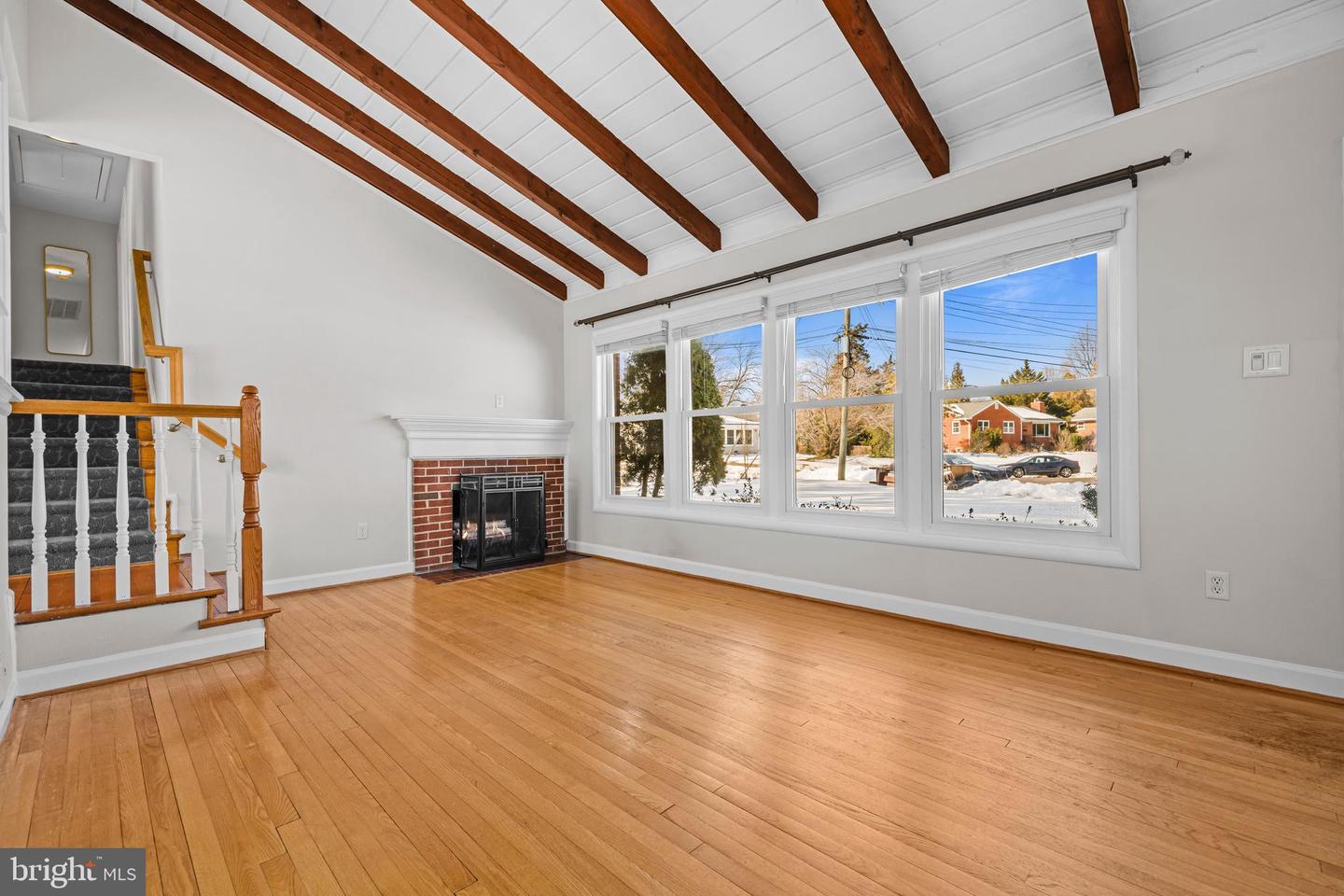 6813 DERRELL CT, ALEXANDRIA, Virginia 22307, 3 Bedrooms Bedrooms, 8 Rooms Rooms,3 BathroomsBathrooms,Residential,For sale,6813 DERRELL CT,VAFX2289498 MLS # VAFX2289498