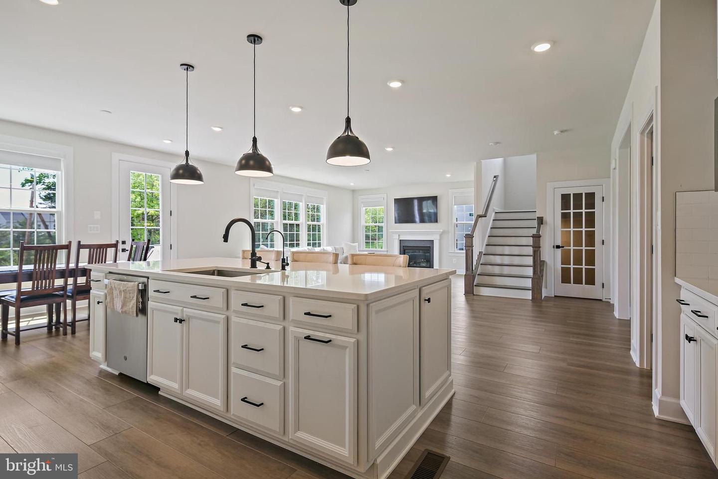 15553 CLOVERLAND LN, HAYMARKET, Virginia 20169, 5 Bedrooms Bedrooms, ,4 BathroomsBathrooms,Residential,For sale,15553 CLOVERLAND LN,VAPW2112030 MLS # VAPW2112030